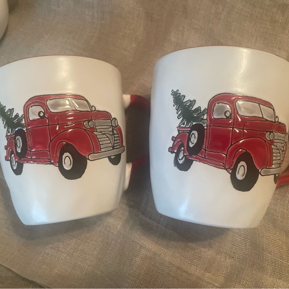 2 Christmas Farmhouse Mugs by Spectrum Designz pNWOT - Picture 2 of 5